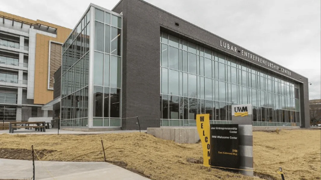 Lubar Center, UW-M | Lee Mechanical Lubar Center, UW-M | Lee Mechanical