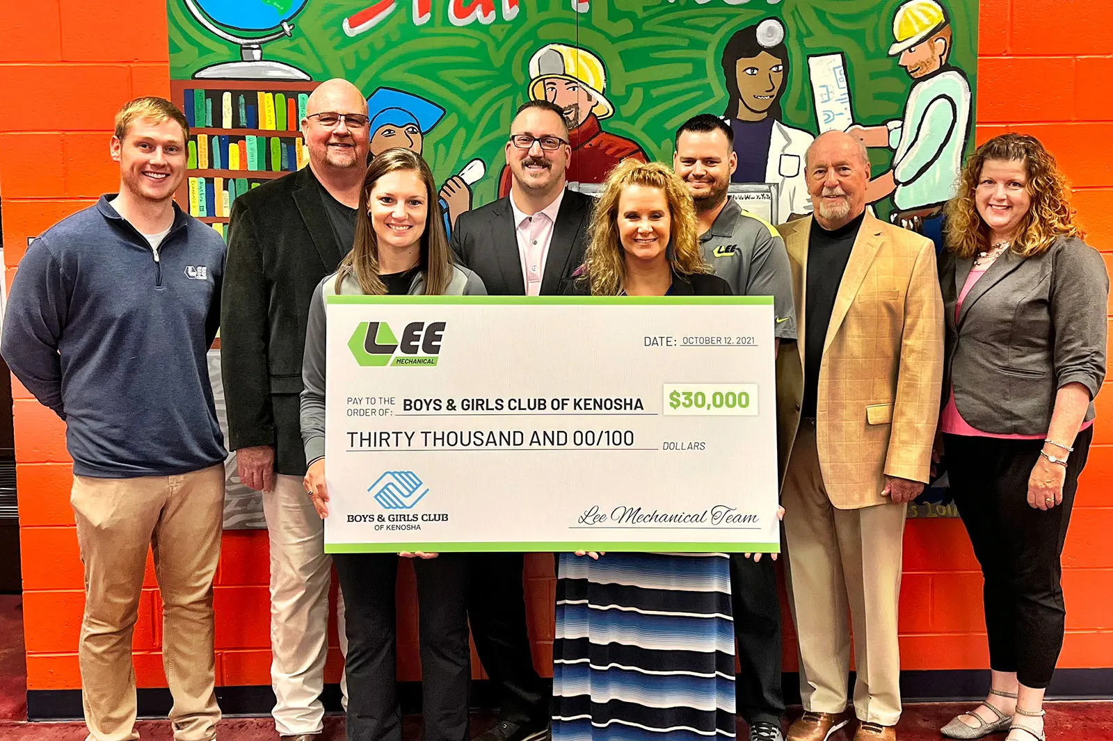 Lee Donates to Boys & Girls Club of Kenosha