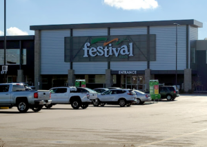 Hartford, WI Festival Food Exterior