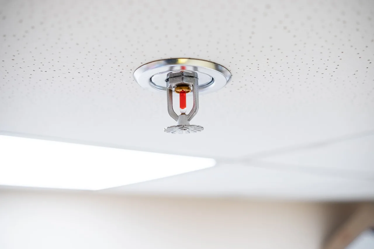 Fire Sprinkler. Automatic Fire Extinguishing System In Office Fire Sprinkler. Automatic Fire Extinguishing System In Office